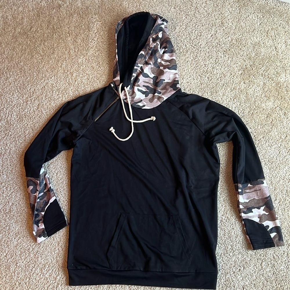 Camouflage long sleeve hoodie sweatshirt zipper black brown camo size large top